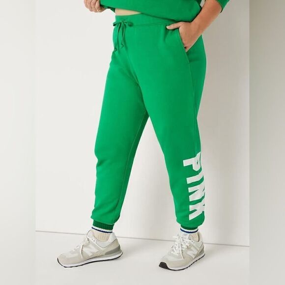 Victoria's Secret Pink Everyday Lounge Relaxed Jogger, Women's Joggers green - Picture 1 of 12